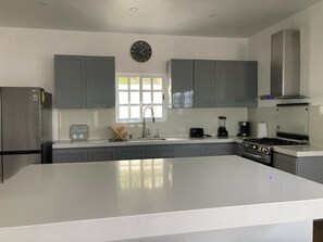 Oven, stovetop
