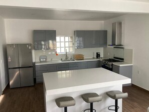 Oven, stovetop