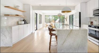 3b2bprivate house with pool and hot tub 1 mile from the ocean in the cove