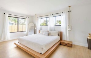 3 bedrooms, iron/ironing board, WiFi, bed sheets