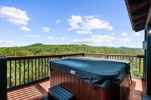 مغطس سبا خارجي