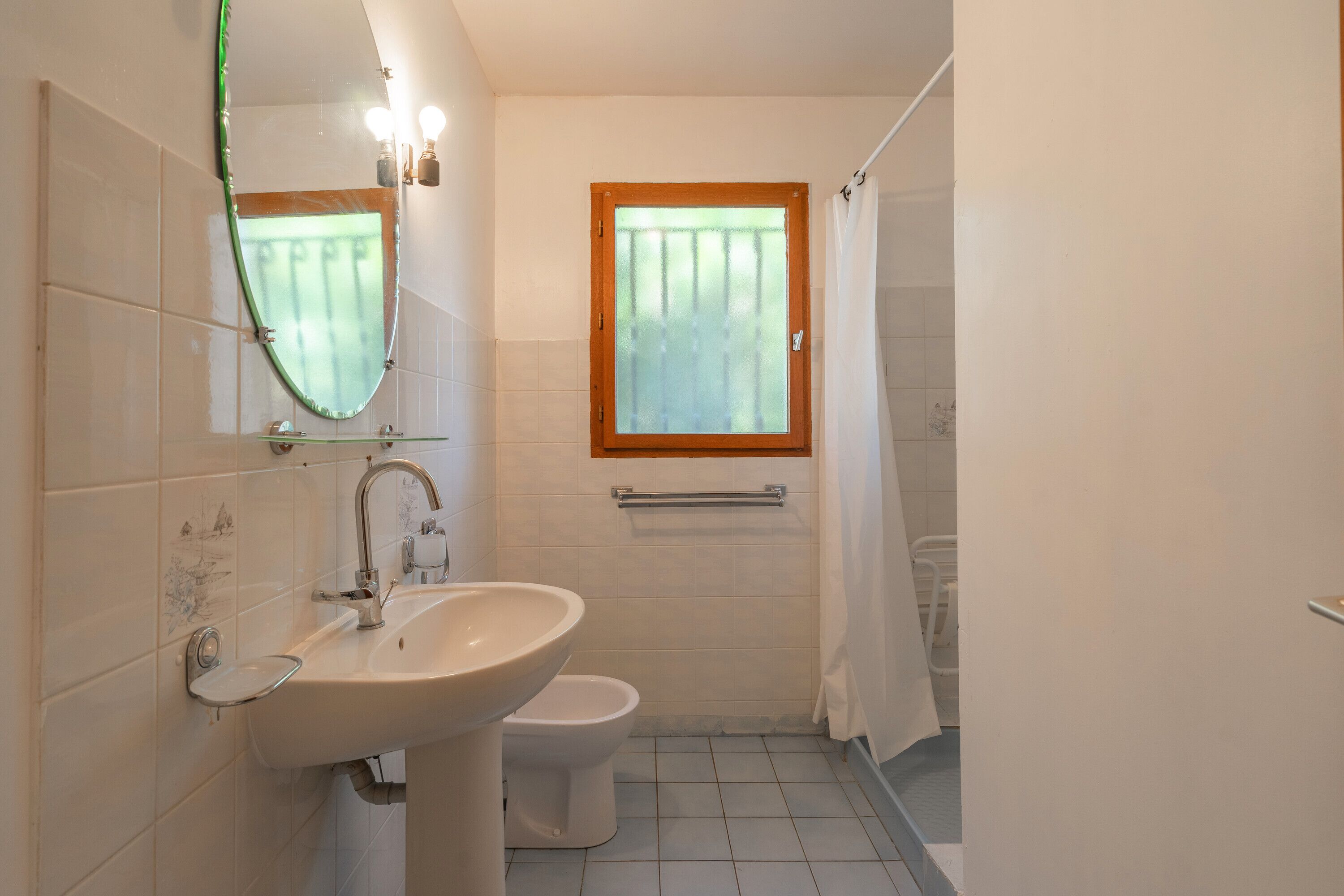 Douche, sèche-cheveux