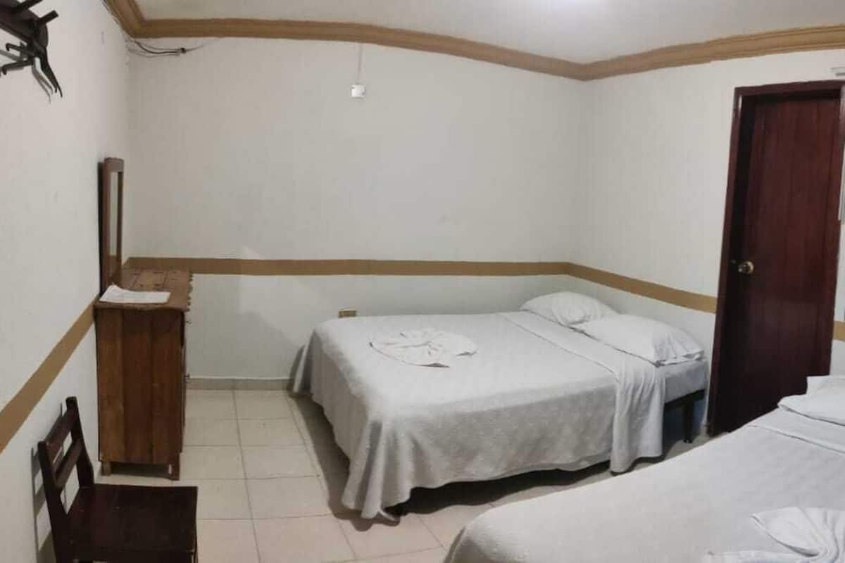 Double Room | Desk, free WiFi