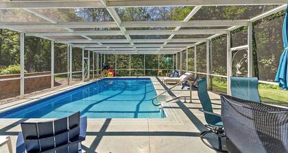 10-Acre Estate *Pool*2 Kitchens*Sleeps 18*Games