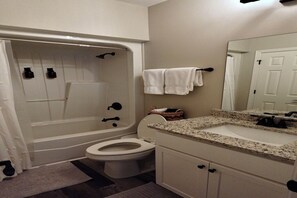 Towels, soap, toilet paper - 3BR Basement Apartment Close to CU (Central)