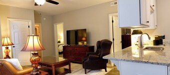 3BR Basement Apartment Close to CU