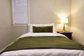 WiFi, bed sheets