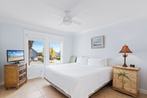 Condo estándar, 2 habitaciones, para no fumadores, balcón | Decoración personalizada y muebles diferentes 