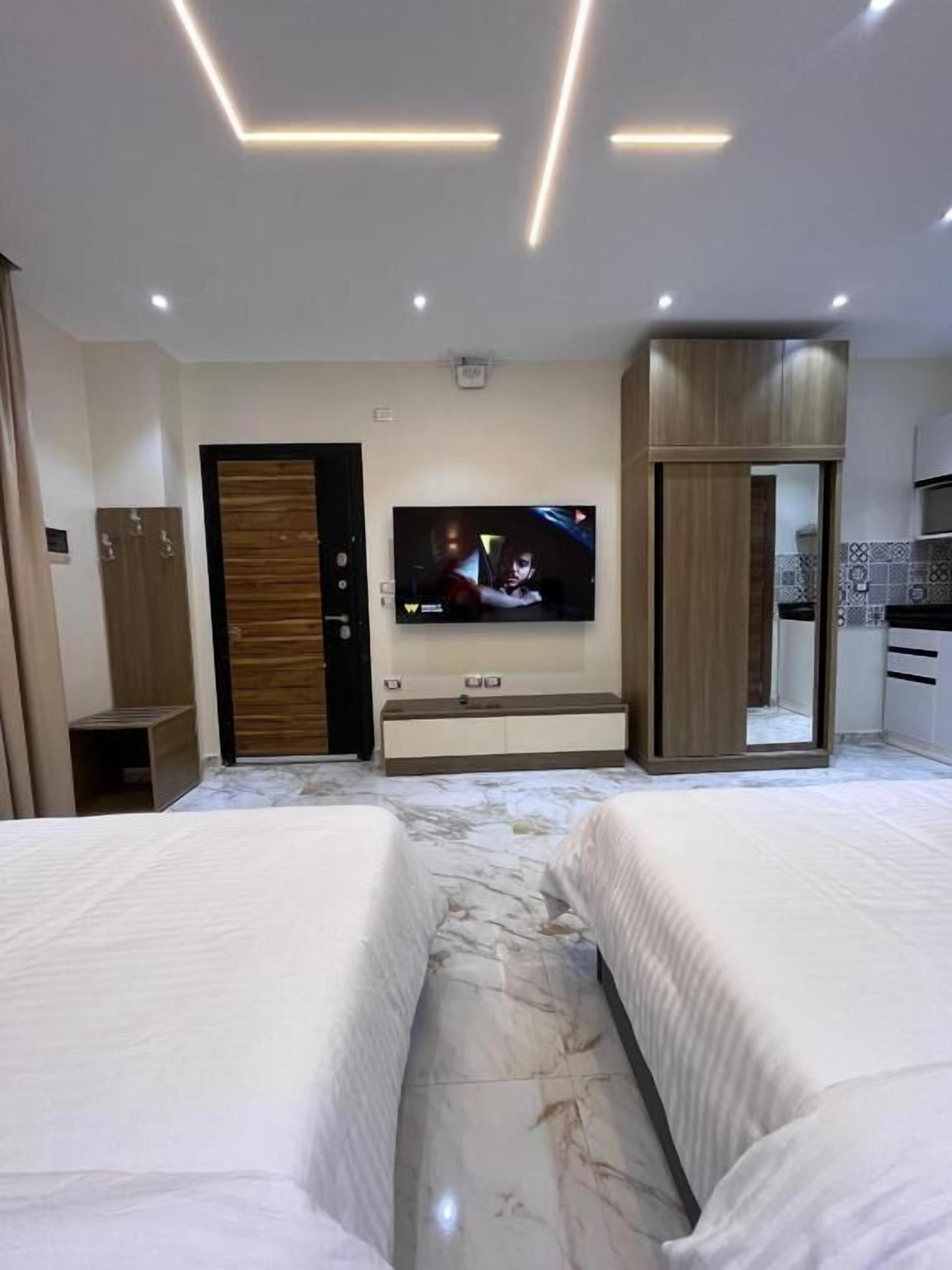 In-room safe, desk, laptop workspace, soundproofing