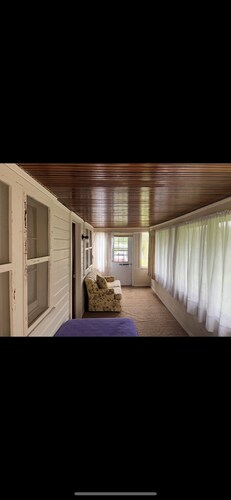 Charming 3-bedroom cottage in Windsor.