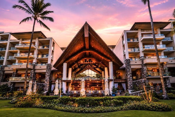 Enter paradise at Maui’s premier resort with iconic open-air design, oceanfront views & world-class Hawaiian hospitality
