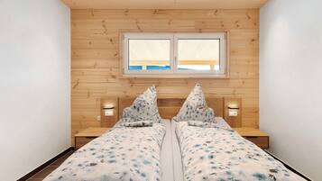 4 bedrooms, WiFi, wheelchair access