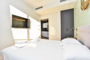 Apartment | 1 bedroom, laptop workspace, iron/ironing board, bed sheets - Stunning Apartment - 1br/4p - Proche Opera Garnier (Paris)