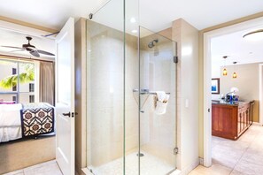 Shower, hair dryer, towels