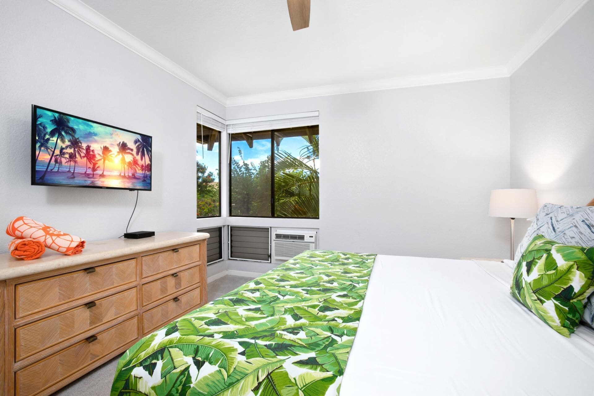 3 bedrooms, iron/ironing board, travel crib, free WiFi