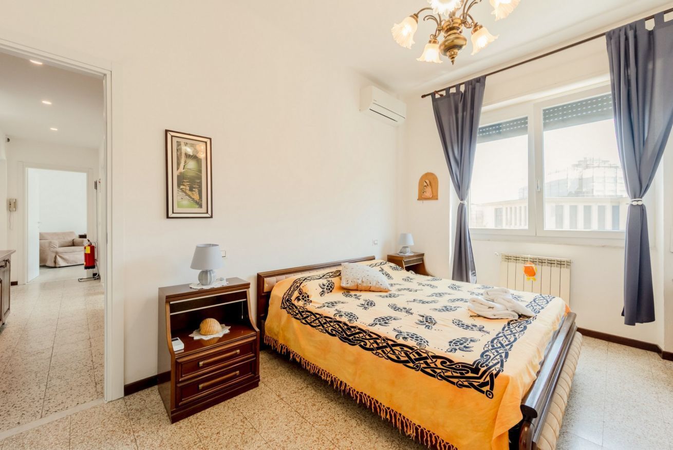 2 bedrooms, iron/ironing board