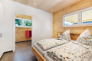 2 makuuhuonetta, Wi-Fi, vuodevaatteet, pääsy pyörätuolilla