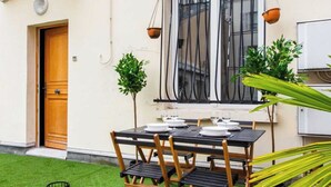 Unclassified image, 4 of 16, button - Private Terrace Apartment -1bdr/ 6p-sacre-coeur (Paris)
