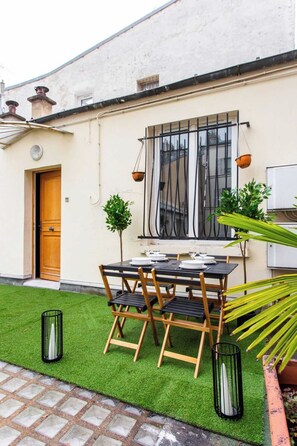 Outdoor dining - Private Terrace Apartment -1bdr/ 6p-sacre-coeur (Paris)