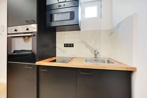 Private kitchen - Private Terrace Apartment -1bdr/ 6p-sacre-coeur (Paris)