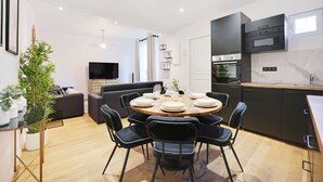 Unclassified image, 3 of 16, button - Private Terrace Apartment -1bdr/ 6p-sacre-coeur (Paris)