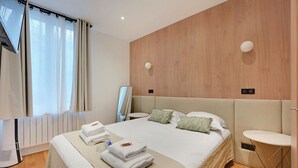 Unclassified image, 5 of 16, button - Private Terrace Apartment -1bdr/ 6p-sacre-coeur (Paris)