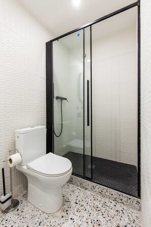 Apartment | Bathroom