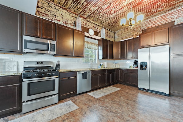 Microwave, oven, stovetop, dishwasher