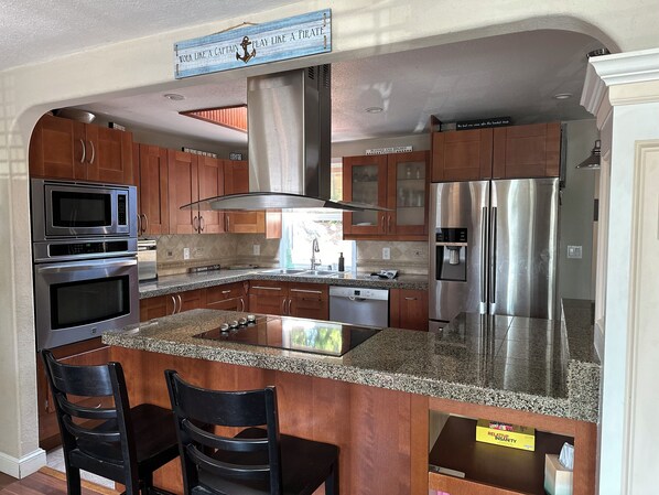 Microwave, oven, stovetop, dishwasher