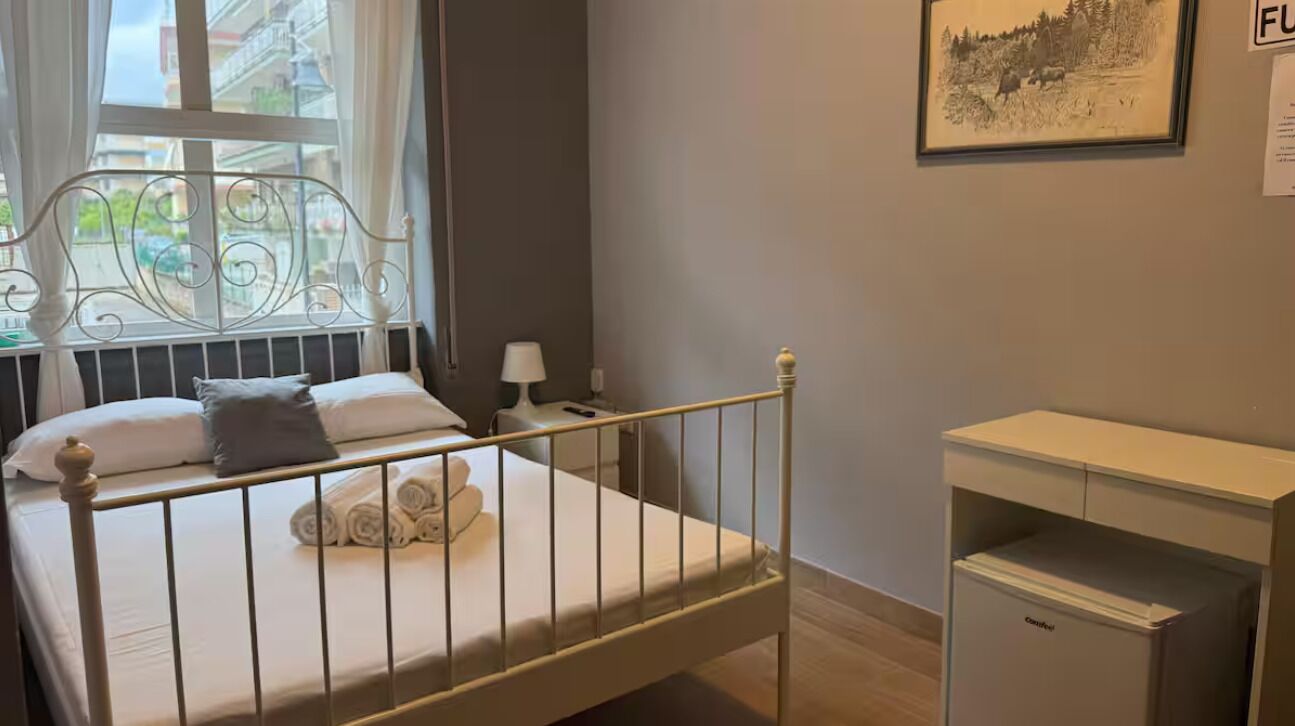 1 camera, Wi-Fi gratuito, lenzuola