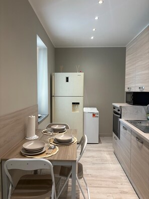 Microonde, forno, piano cottura