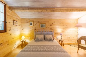 3 chambres, fer et planche à repasser, draps fournis