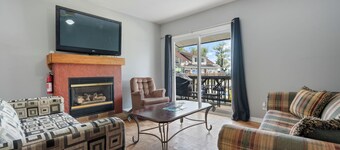 Beachfront Cottage - Turkey Point