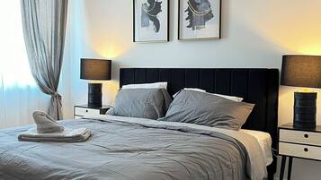 4 chambres, fer et planche à repasser, lit parapluie, Wi-Fi gratuit