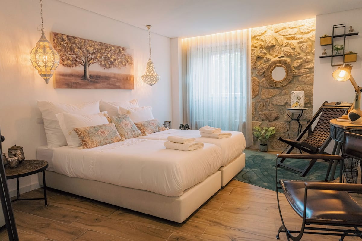 Camera Deluxe con letto matrimoniale o 2 letti singoli, vista città | Wi-Fi gratuito