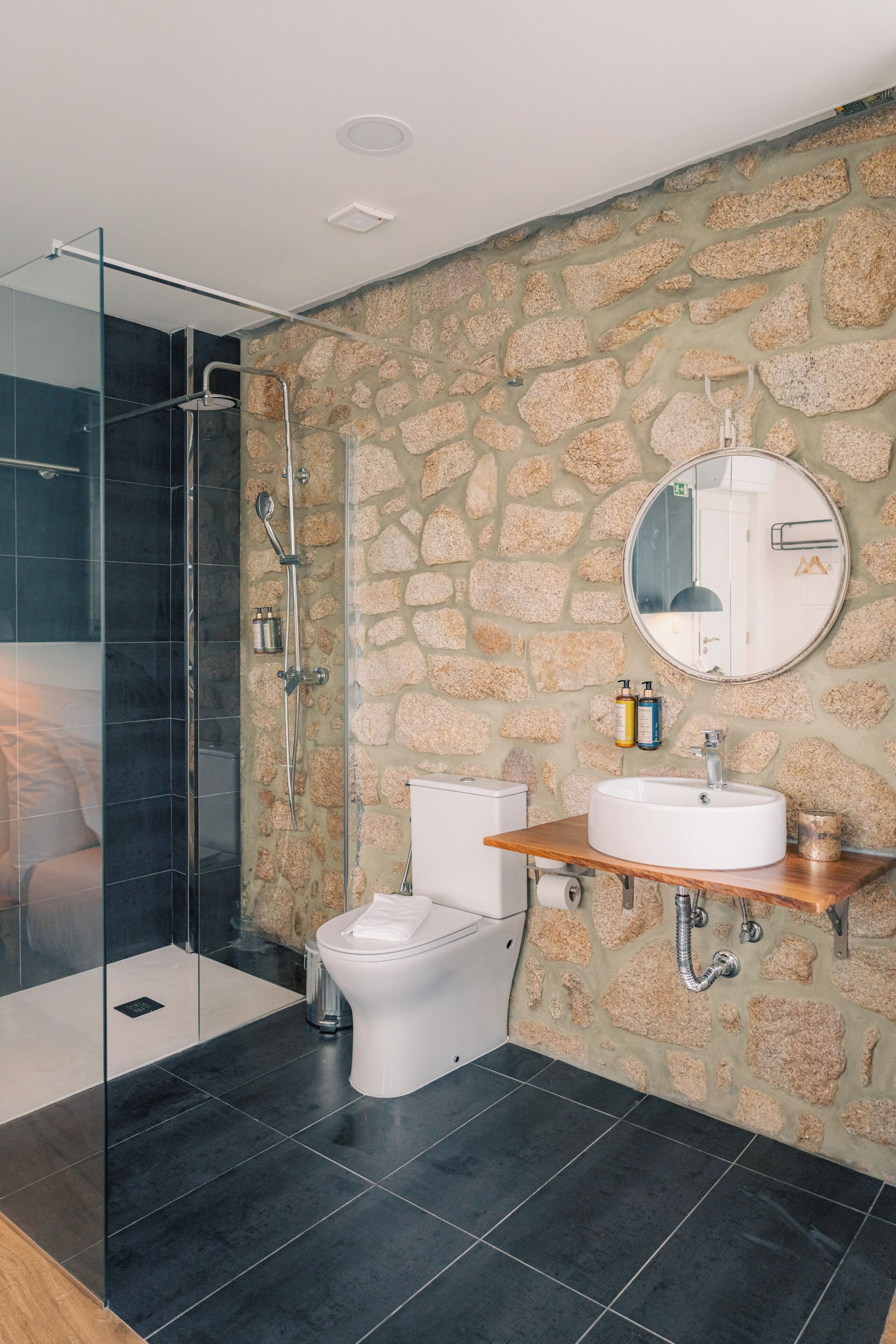 Deluxe Double Room, Balcony, City View | Bathroom | Shower, hair dryer, bathrobes, towels