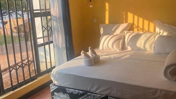 デラックス ハウス レイクビュー | デスク、ノートパソコン用作業スペース、WiFi (無料)