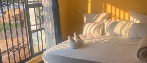 Maison Deluxe, vue lac | Bureau, espace de travail pour ordinateur portable, Wi-Fi gratuit