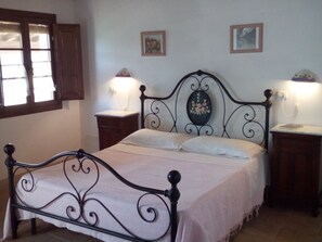 4 habitaciones, internet y ropa de cama 