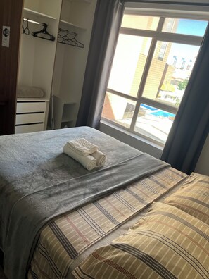 1 quarto, ferros/tábuas de passar roupa, Wi-Fi, roupa de cama