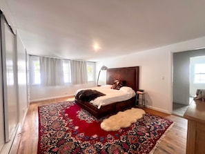 3 bedrooms, free WiFi, bed sheets