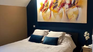 4 makuuhuonetta, silitysrauta/-lauta, Wi-Fi, vuodevaatteet