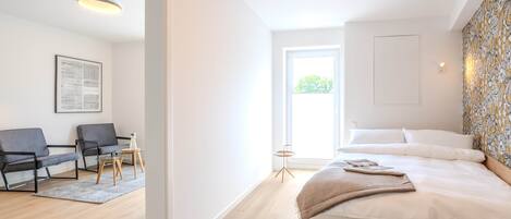 1 slaapkamer, een strijkplank/strijkijzer, gratis wifi, beddengoed