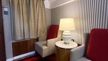 Quadruple Room | Ruang tamu