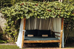 Property grounds - FERN SHOP (Trancoso)