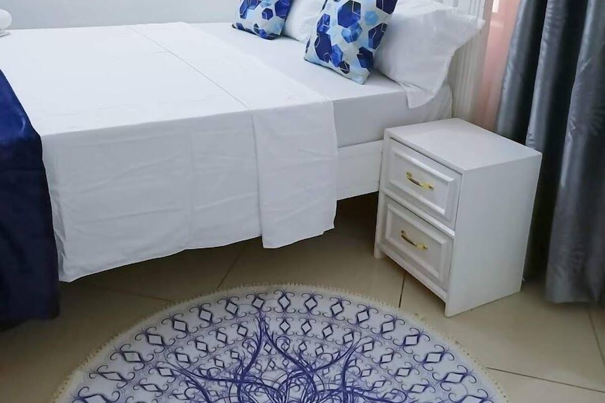 Deluxe Single Room, City View | Free WiFi