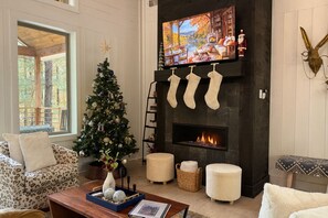 Smart TV, fireplace, video games