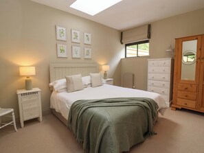 2 bedrooms, individually decorated, individually furnished, free WiFi - Old Cottage Hospital Annexe (Burford)