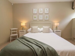 2 habitaciones, decoración personalizada y muebles diferentes 