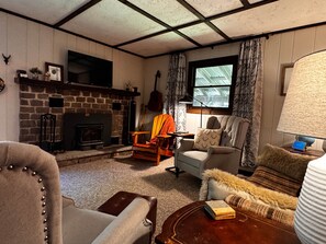 Unclassified image, 2 of 26, button - Birchwood - Okara Lakes (Webb)